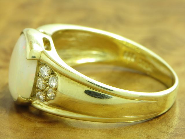 14kt 585 Gelbgold Ring mit 0,20ct Brillant & 3,50ct Opal Besatz / 4,8g / RG 57