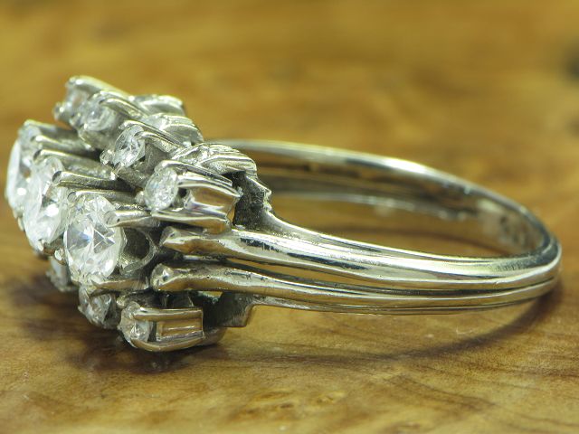 14kt 585 Weißgold Ring mit 1,40ct Brillant Besatz / Diamant / 5,1g / RG 55