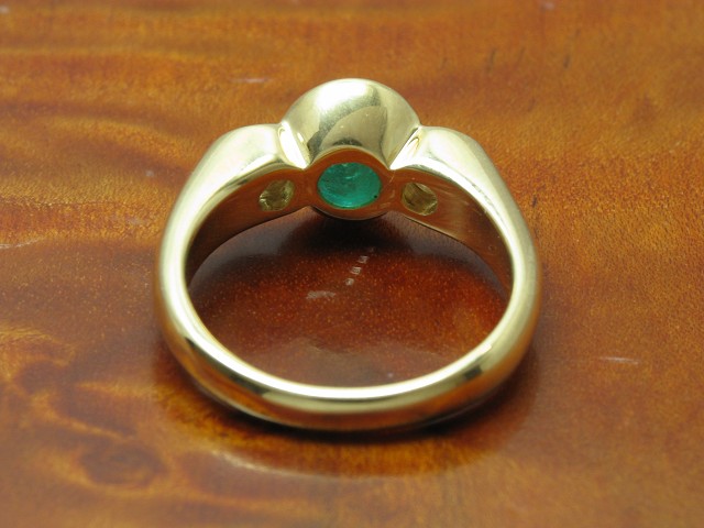 18kt 750 Gelbgold Ring mit 0,47ct Brillant & 1,63ct Smaragd / 6,8g / RG 54,5