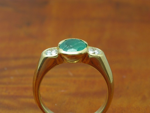 18kt 750 Gelbgold Ring mit 0,47ct Brillant & 1,63ct Smaragd / 6,8g / RG 54,5