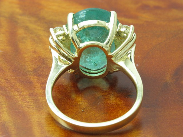 14kt 585 Gelbgold Ring mit 0,52ct Brillant & 11,75ct Smaragd Besatz / RG 57 
