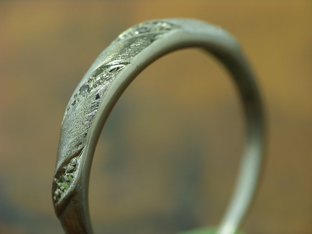 8kt 333 Weißgold Ring mit Diamant Besatz / RG 58 / 1,8g