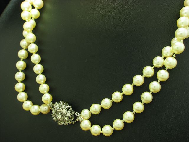 Akoya-Perlen Kette mit 14kt 585 Weißgold Verschluss mit 0,42ct Brillant Besatz