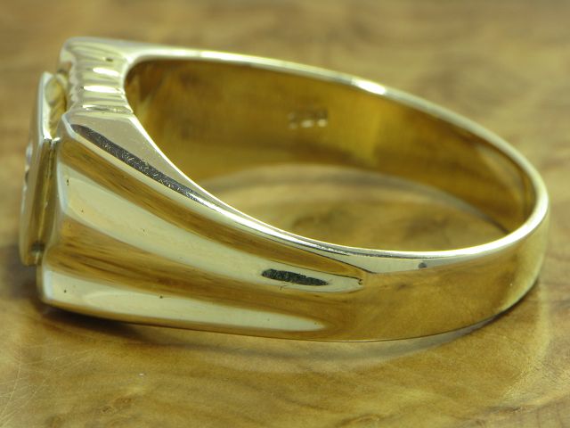 18kt 750 Gelbgold Ring mit 0,46ct Brillant SOlitär Besatz / Herrenring / RG 71